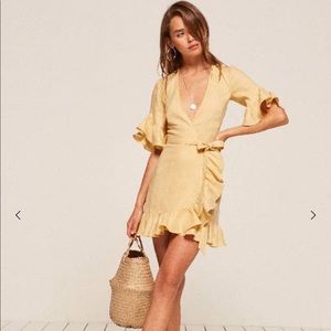 ✨Reformation Kelsey Dress